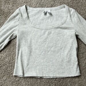 Long sleeve cropped top